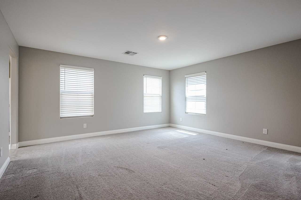 263 N 69th Pl - Photo 7 of 49