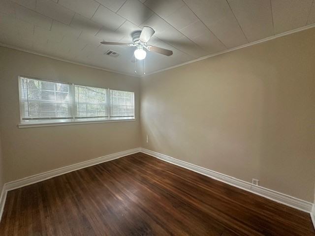 3132 E 4th St - Photo 4 of 15