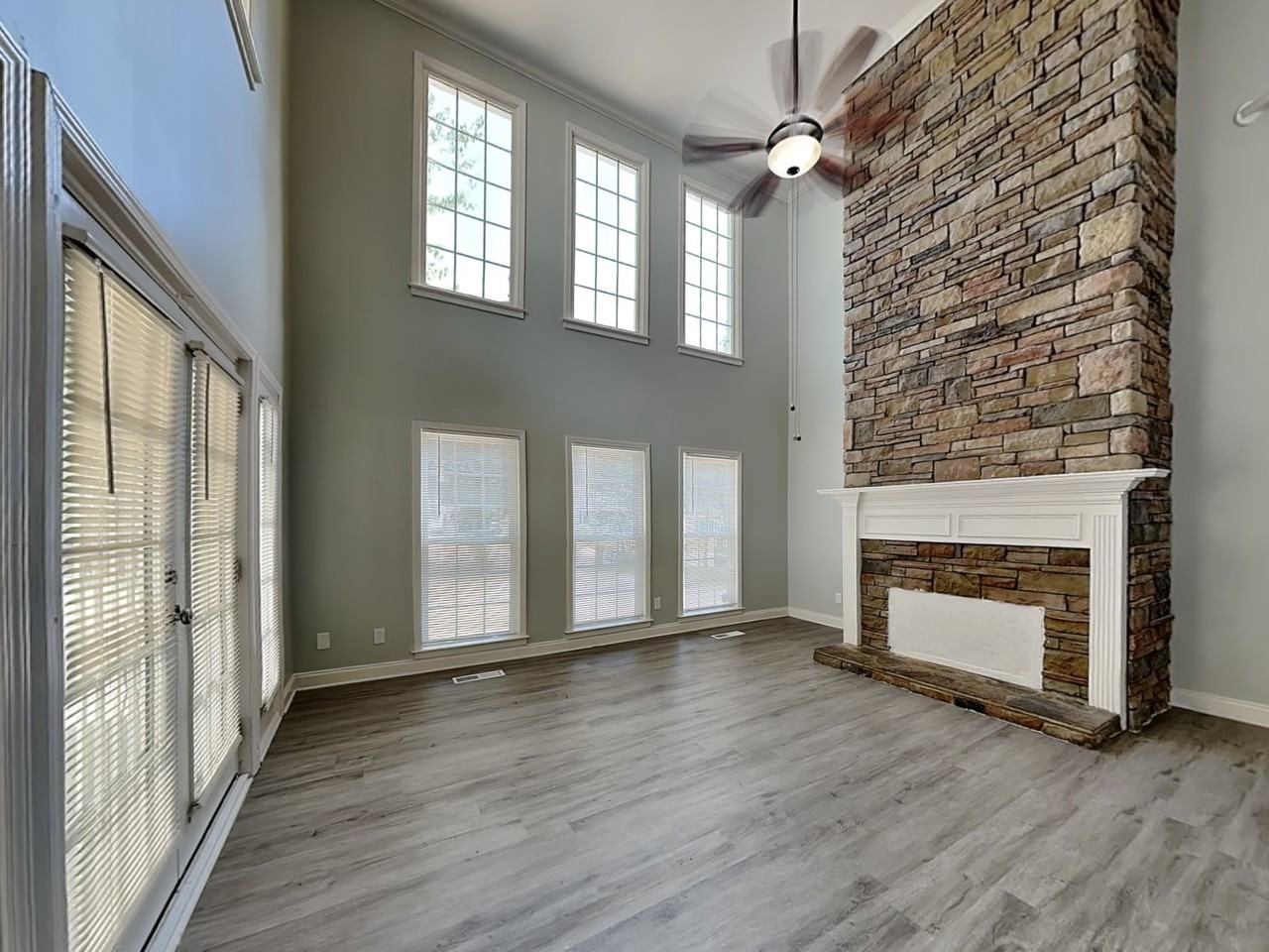 990 Lena St Nw - Photo 3 of 21