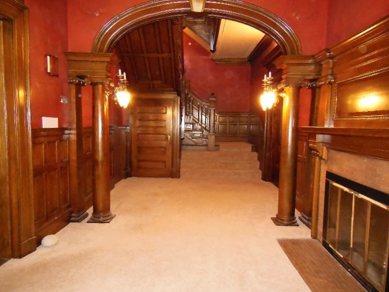 Broadway #22 - Photo 3 of 3