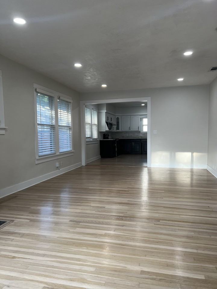 1701 Clover Ln #NA - Photo 3 of 11