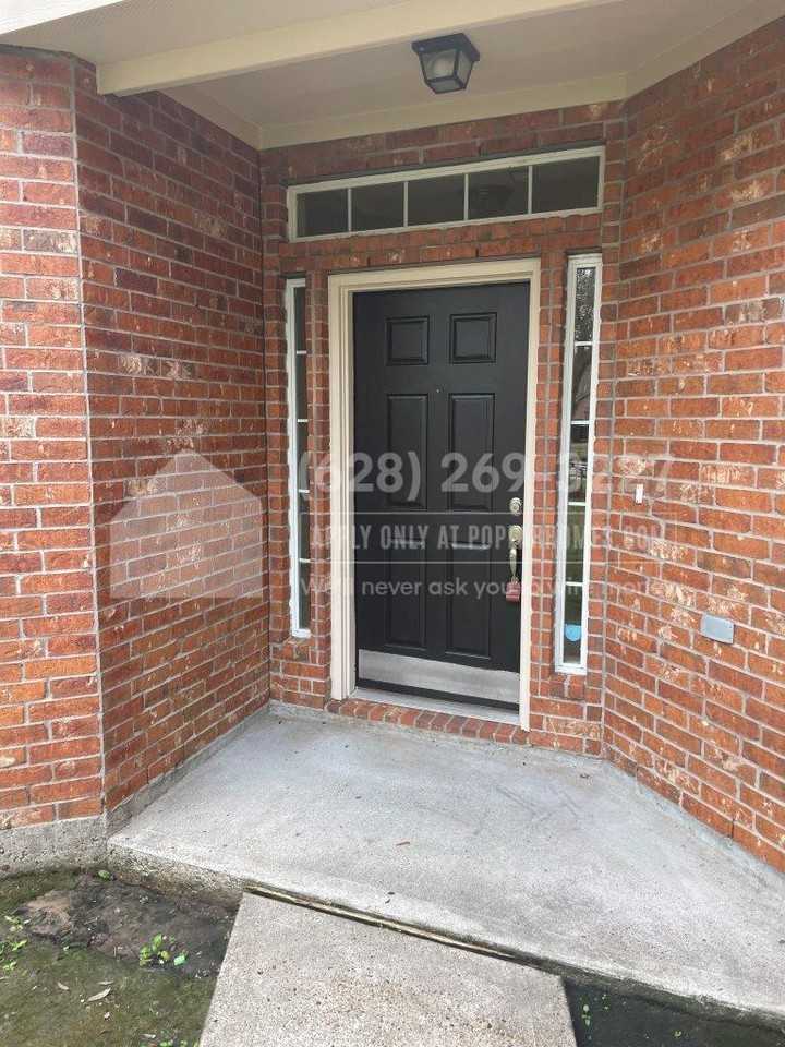 827 Chase View Dr - Photo 3 of 43