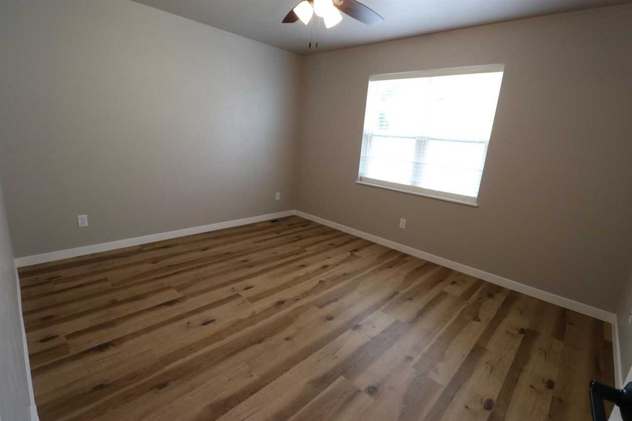 n4068 Mc Hugh Rd - Photo 3 of 39