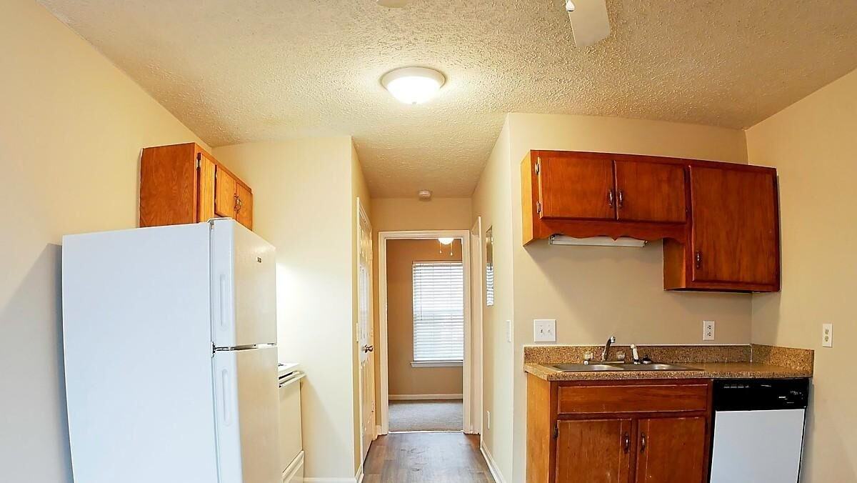 The Cove at Center Point - Photo 3 of 13