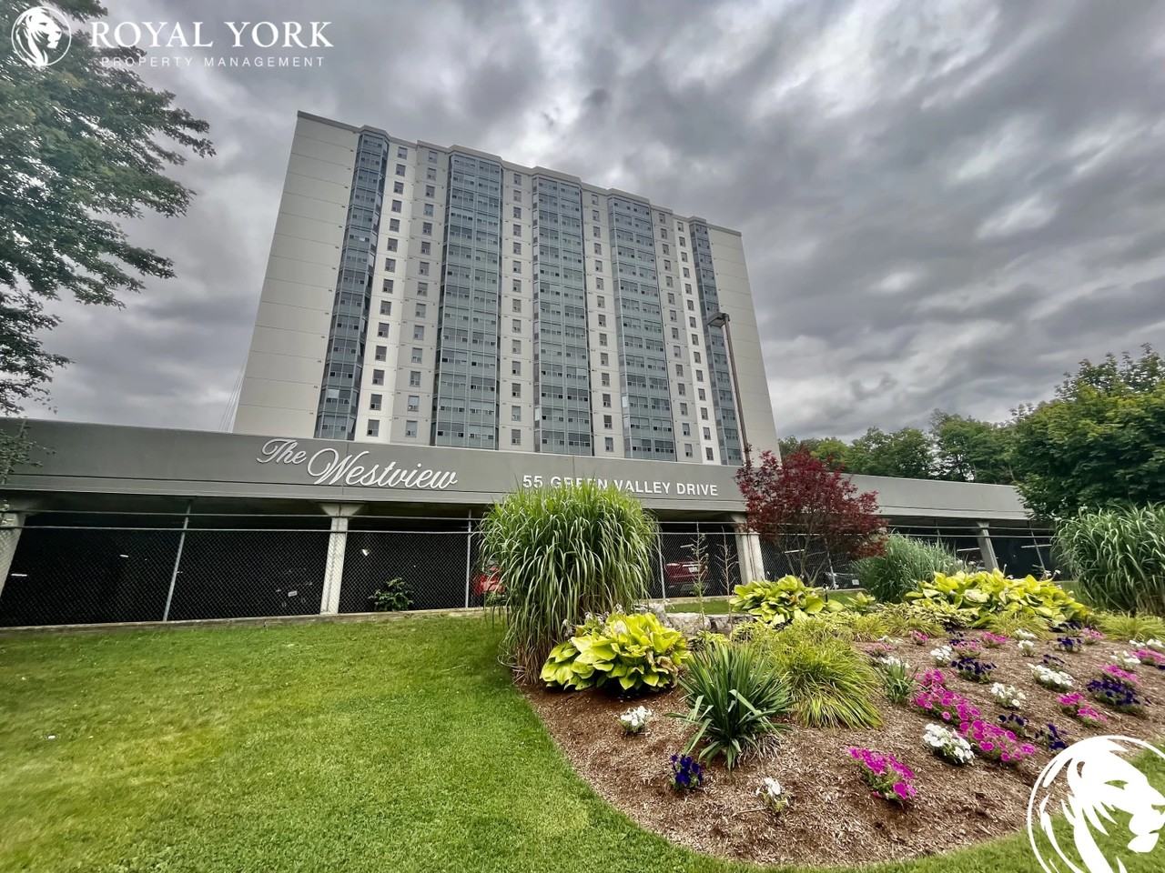 1001- 55 Green Valley Drive, Kitchener, Ontario N2P 1Z6 - Photo 2 of 15