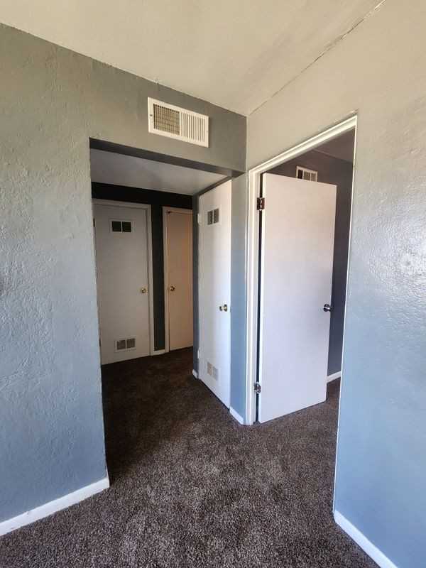 1582 Lansing St - Photo 3 of 8