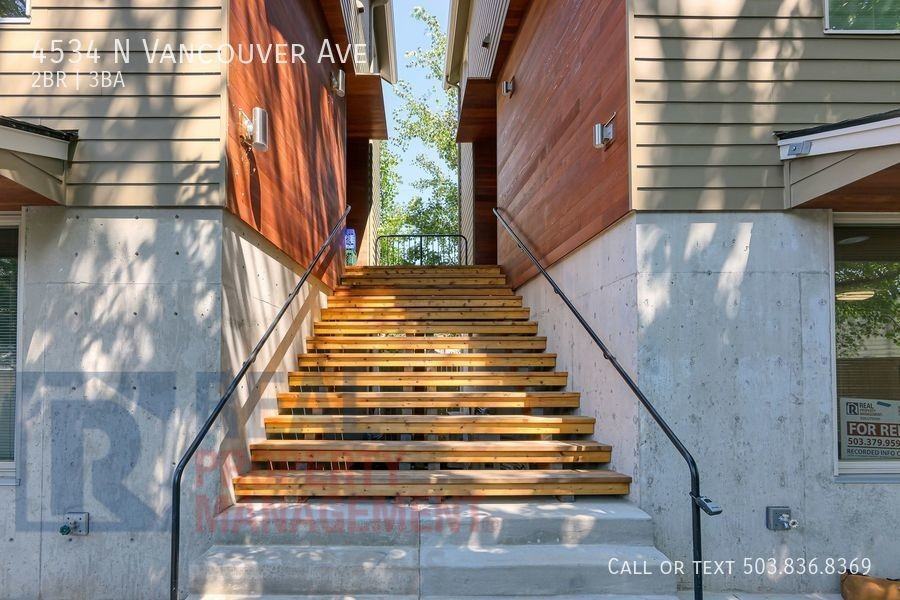 4534 N Vancouver Ave - Photo 2 of 23