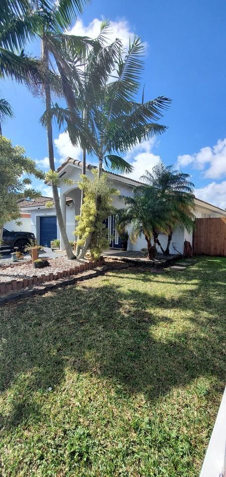 18310 Sw 114th Ct #NA - Photo 3 of 13
