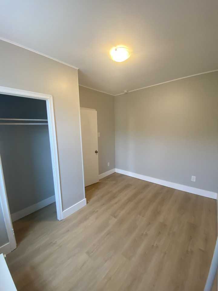 499 bloor - Photo 3 of 7