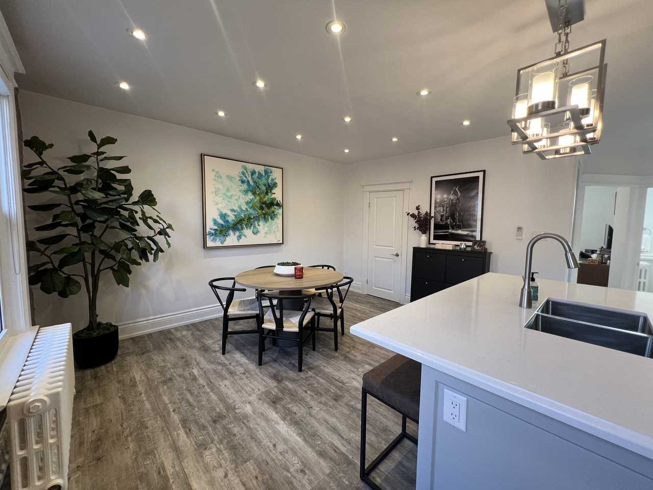 189 Montrose Avenue #3 - Photo 5 of 17