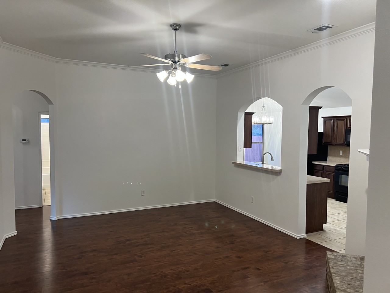 2956 Stockton St #NA - Photo 2 of 10
