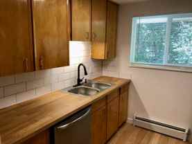 713 Collyer St #B - Photo 1 of 1