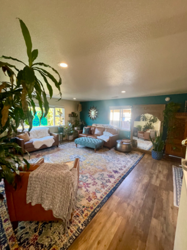 2122 Ariel Way - Photo 2 of 14