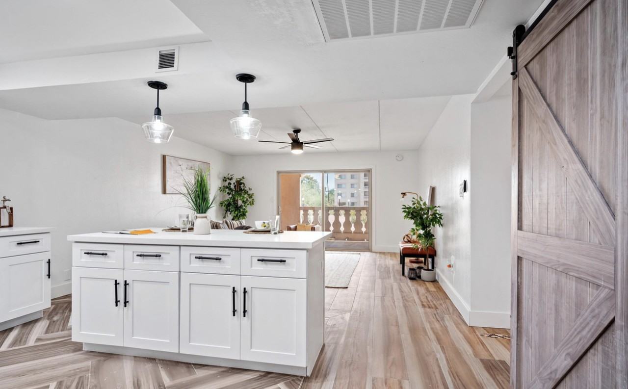 7930 E Camelback Rd #111