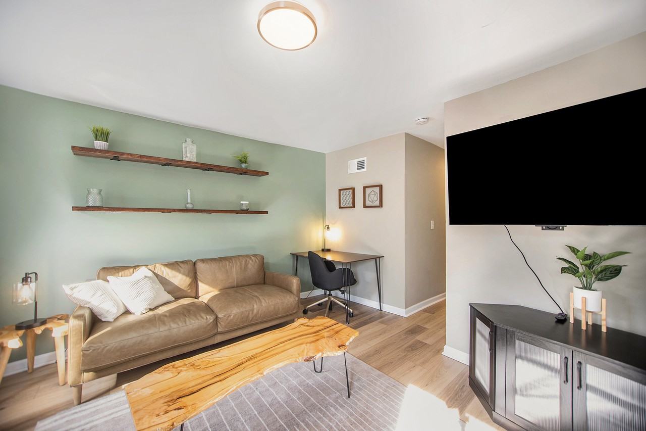 417 6th St Nw #NA - Photo 2 of 17