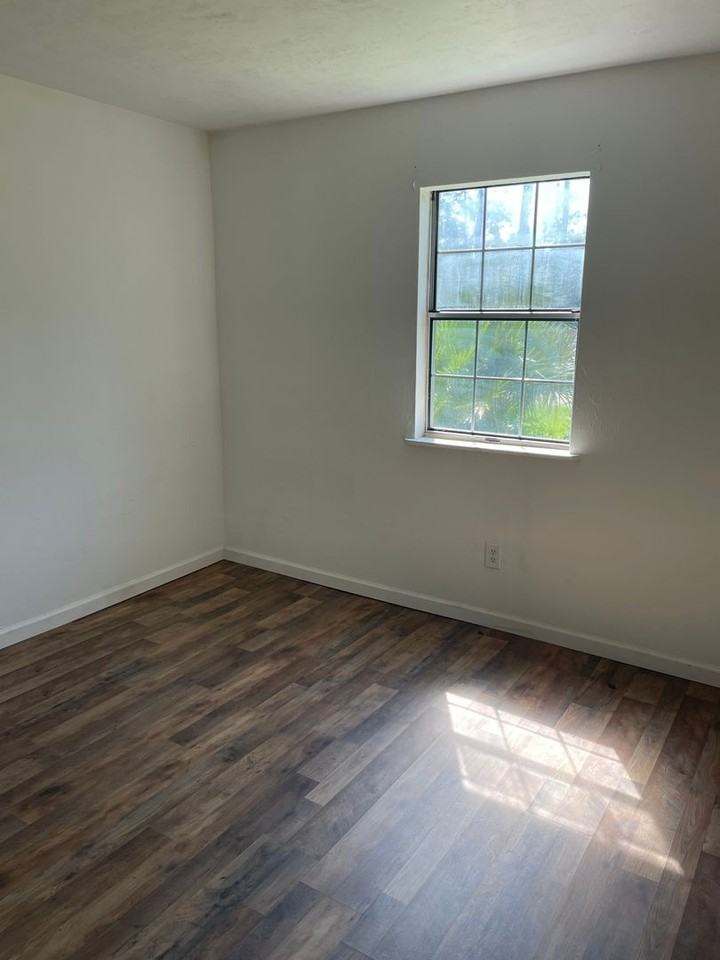 2631 Chandalar Ln - Photo 3 of 4