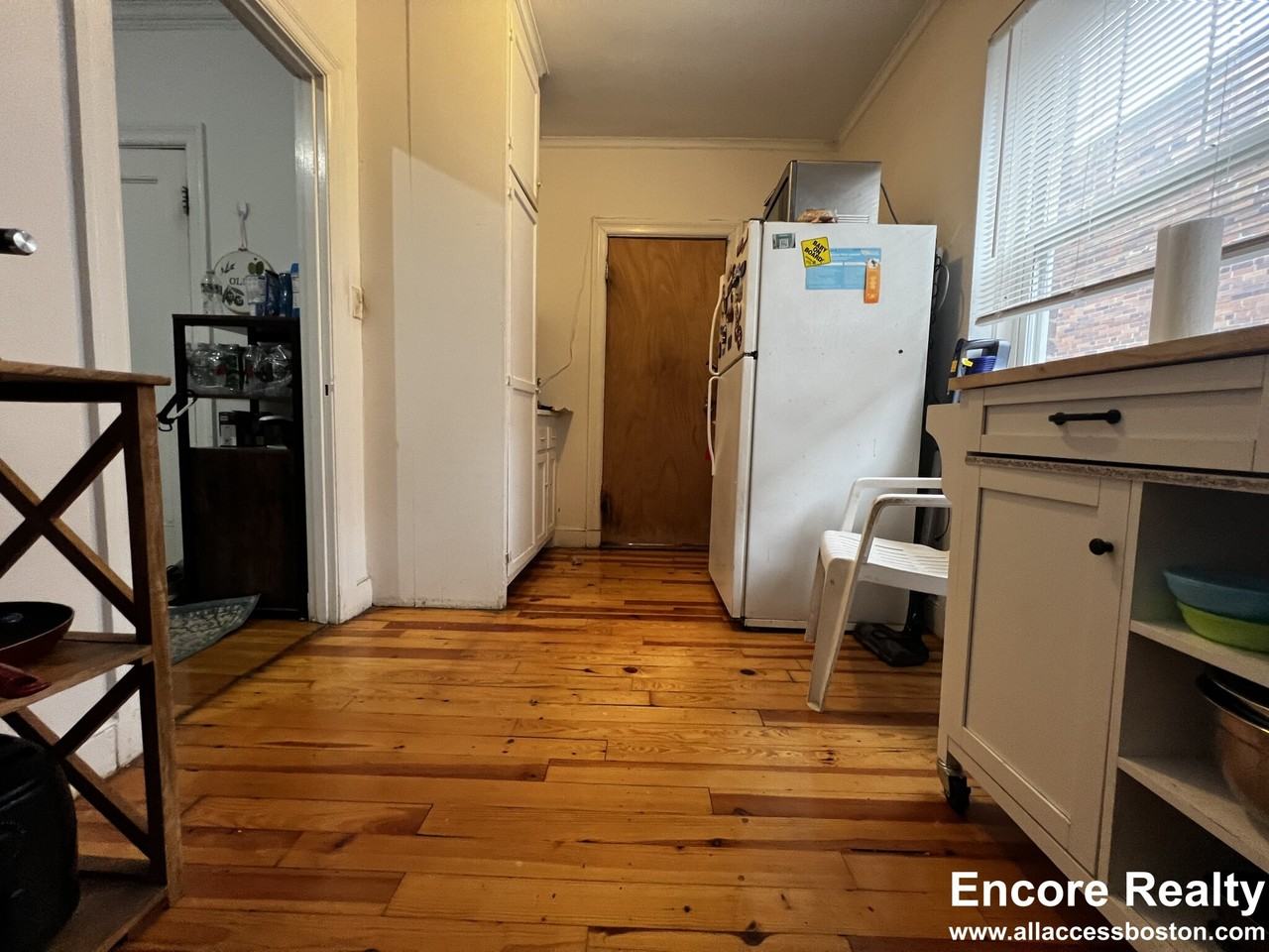 22 Fairbanks Street #6 - Photo 3 of 11