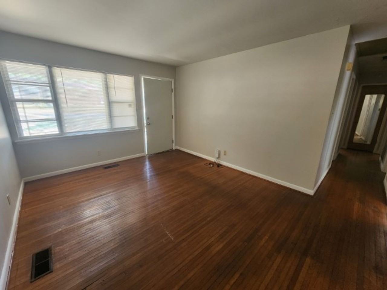 7 Cliffwood Cir - Photo 3 of 21