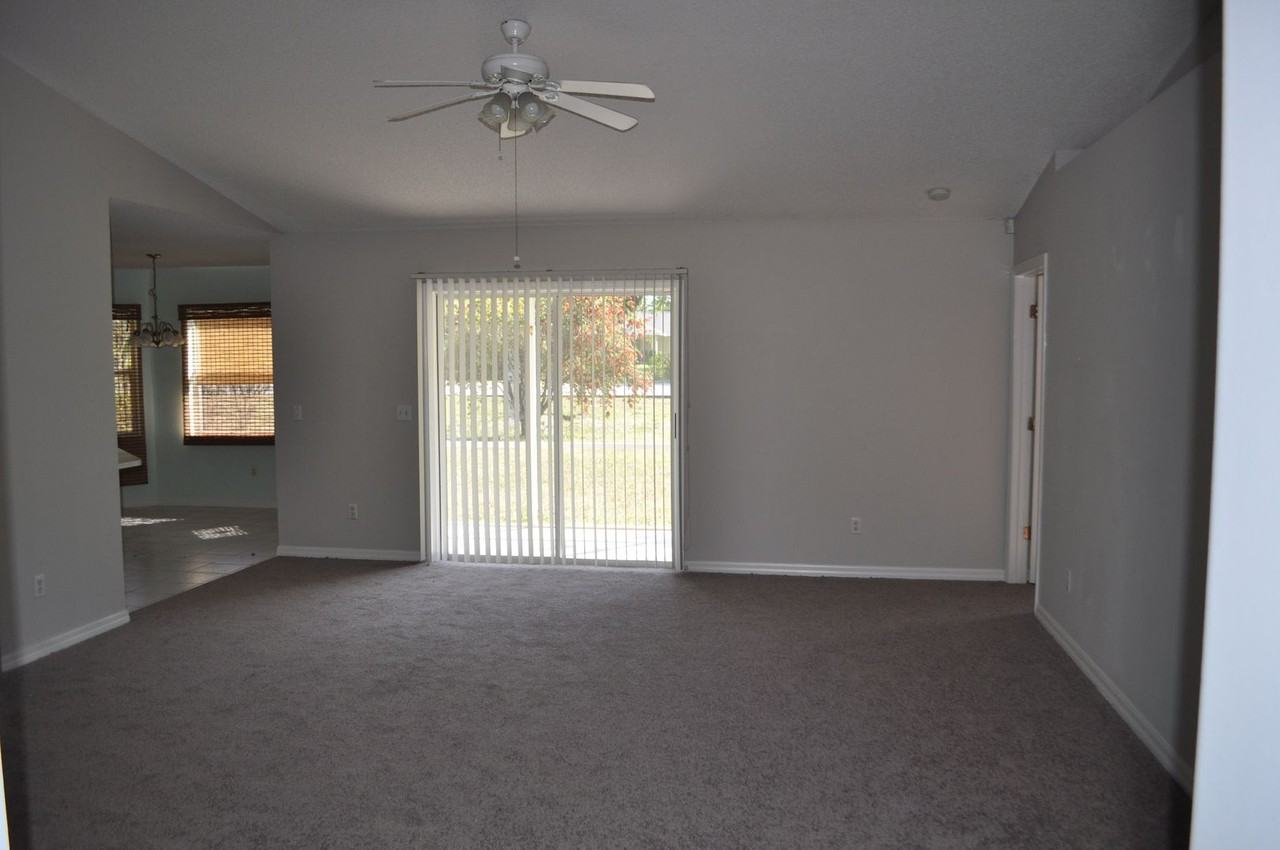 5 White Wing Pl - Photo 2 of 23