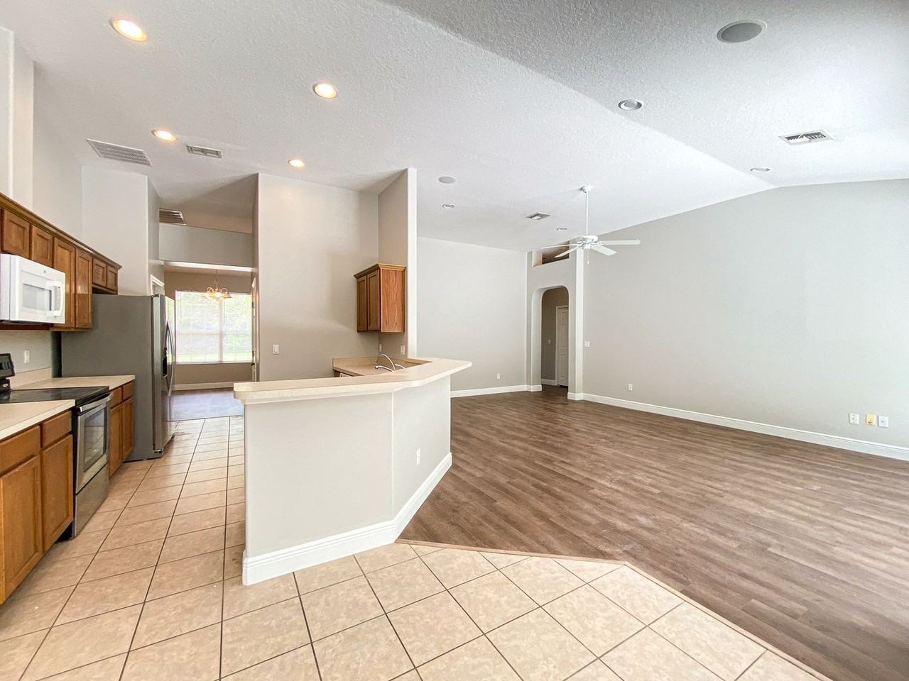 3018 Lakewood Pointe Dr - Photo 4 of 33