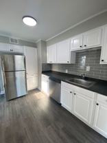236 W Kanawha Ave - Photo 1 of 1