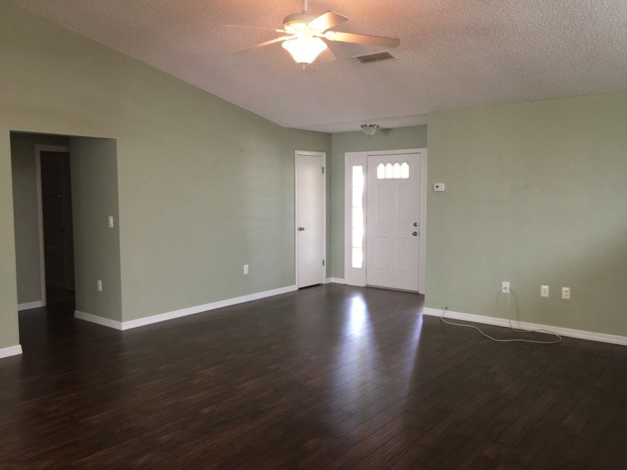 1432 New Abbey Ave - Photo 5 of 21