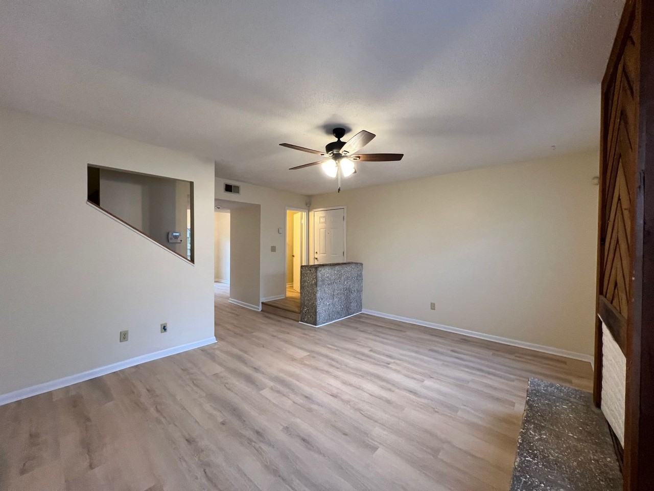 803 Kelly Dr - Photo 3 of 14