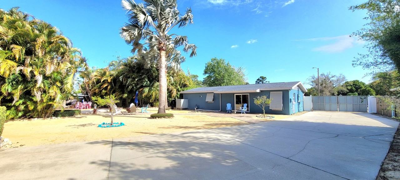 15 Topaz Dr - Photo 2 of 24