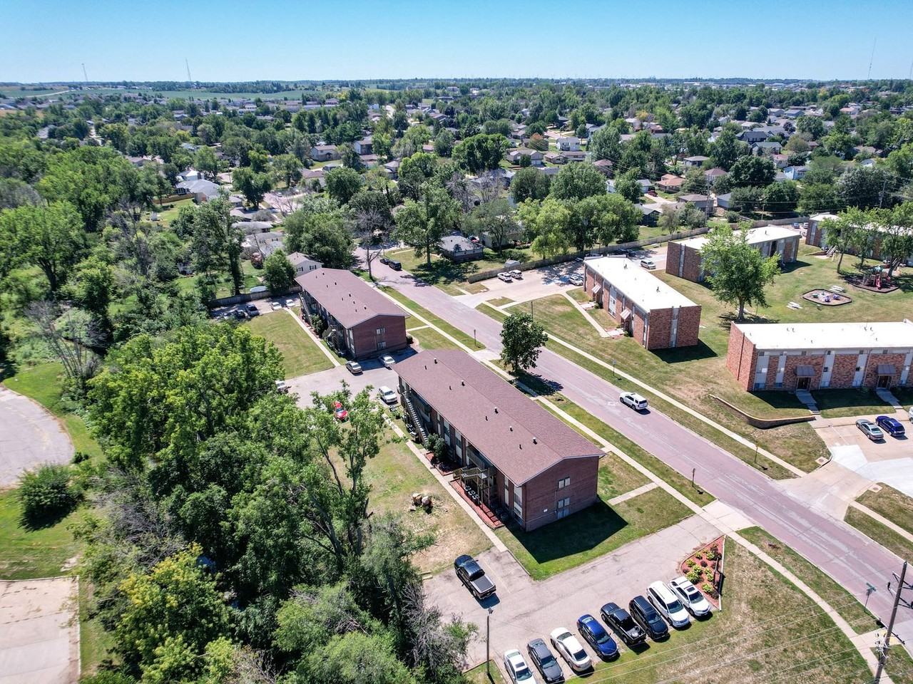 East Olive Apartments (1702) - Photo 2 of 4