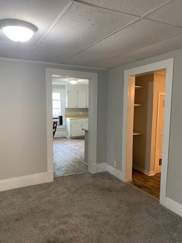 202 Magnolia St - Photo 5 of 9