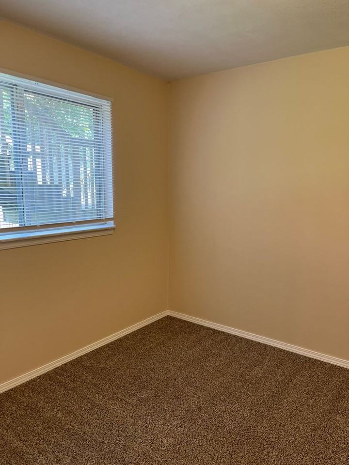 3313 W Winchester Rd - Photo 6 of 20