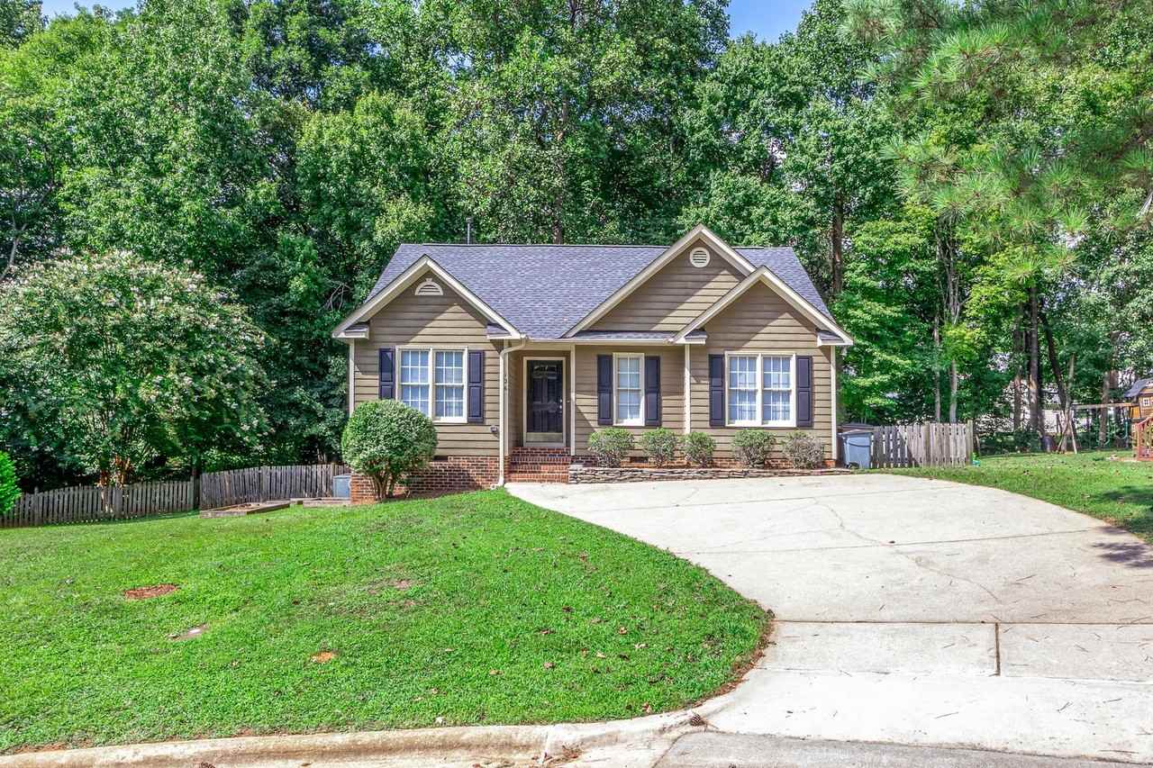 126 Crookham Ct - Photo 3 of 30
