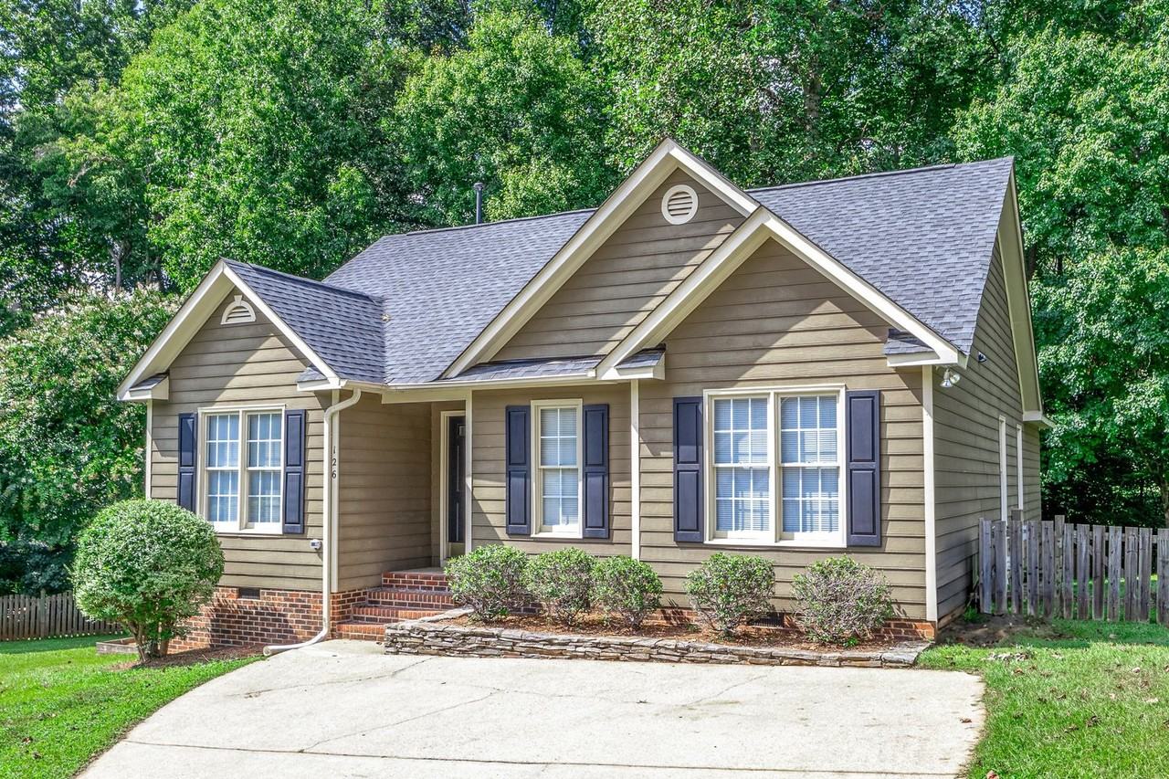 126 Crookham Ct - Photo 4 of 30