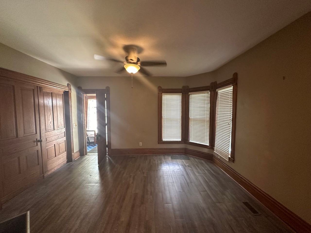 605 W Kalamazoo - Photo 3 of 10