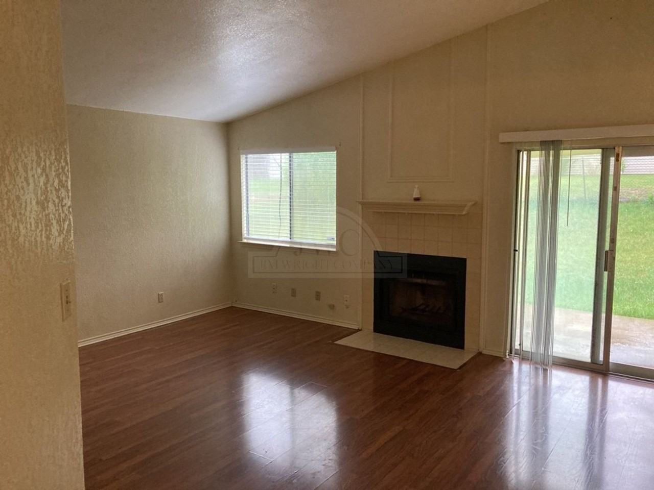 2006 Dickens Dr - Photo 3 of 21