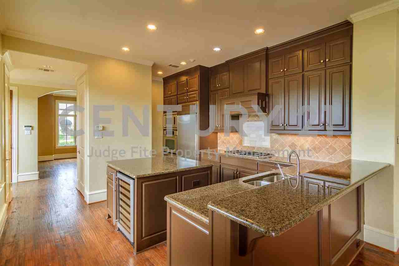 4132 Grassmere Ln - Photo 3 of 11