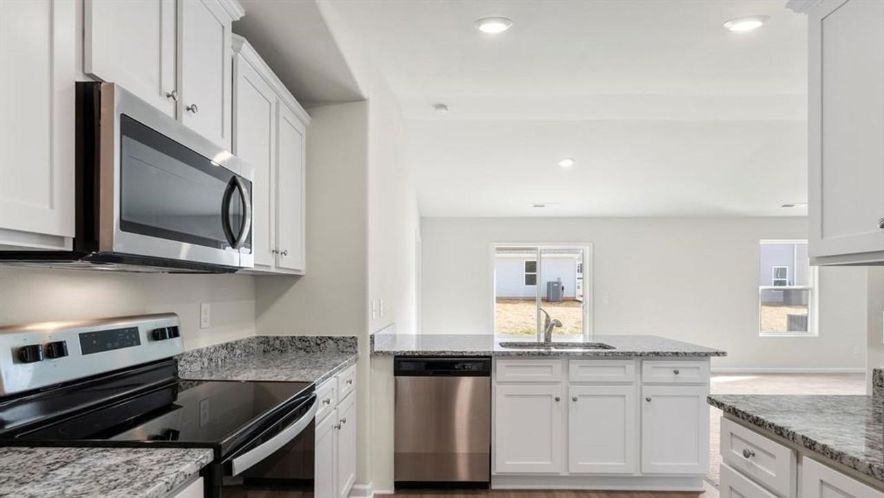 2139 Transatlantic Ave - Photo 3 of 5