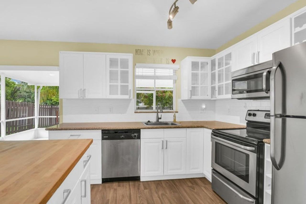 6279 Island Way - Photo 3 of 19