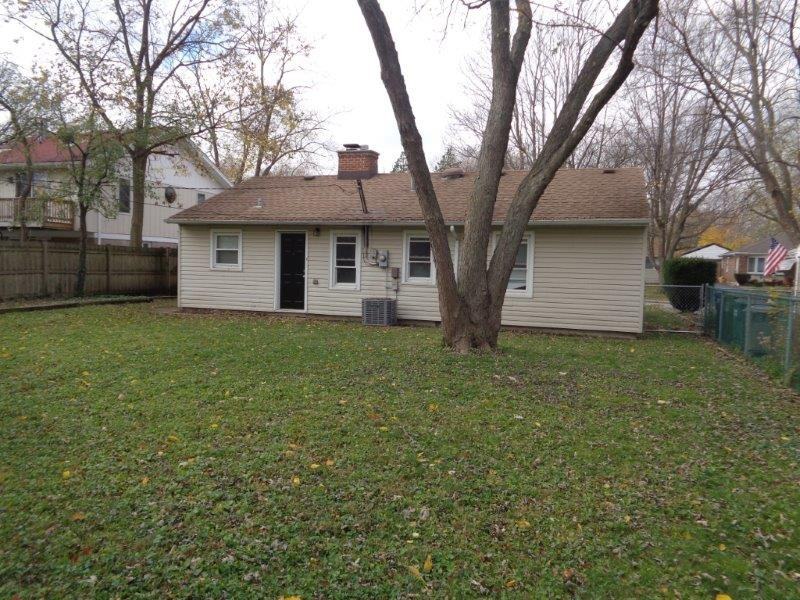 321 Niagara St - Photo 2 of 16