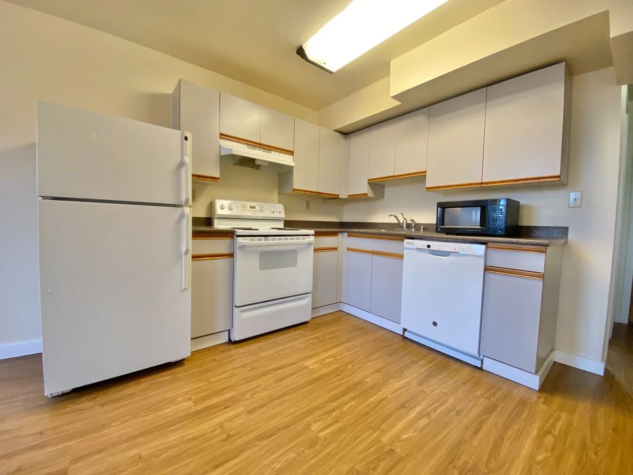 Tuscany Apartments - Photo 4 of 50
