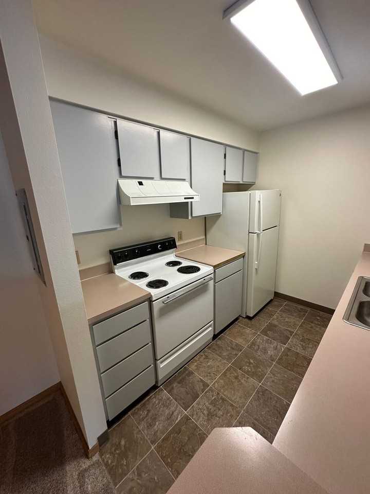 BI1302-1306 - Photo 3 of 10