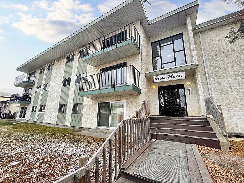 5415 10 Ave - Photo 2 of 2