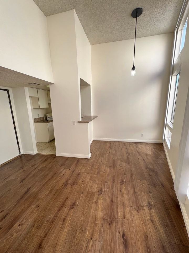 807Bunk - Photo 3 of 18