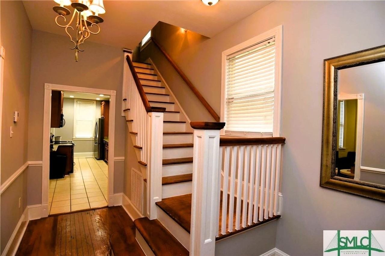 519 E 37th St - Photo 3 of 28