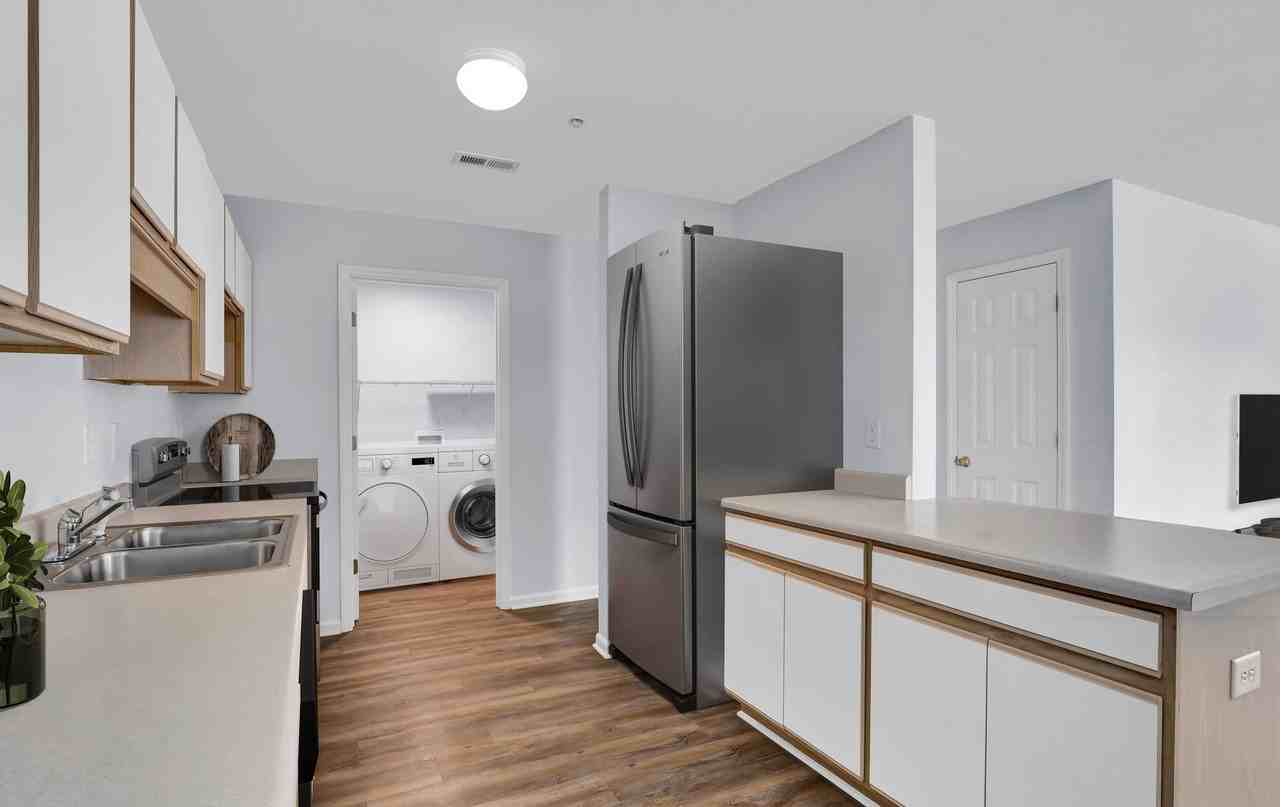 Bone Creek Apartments - Photo 4 of 40