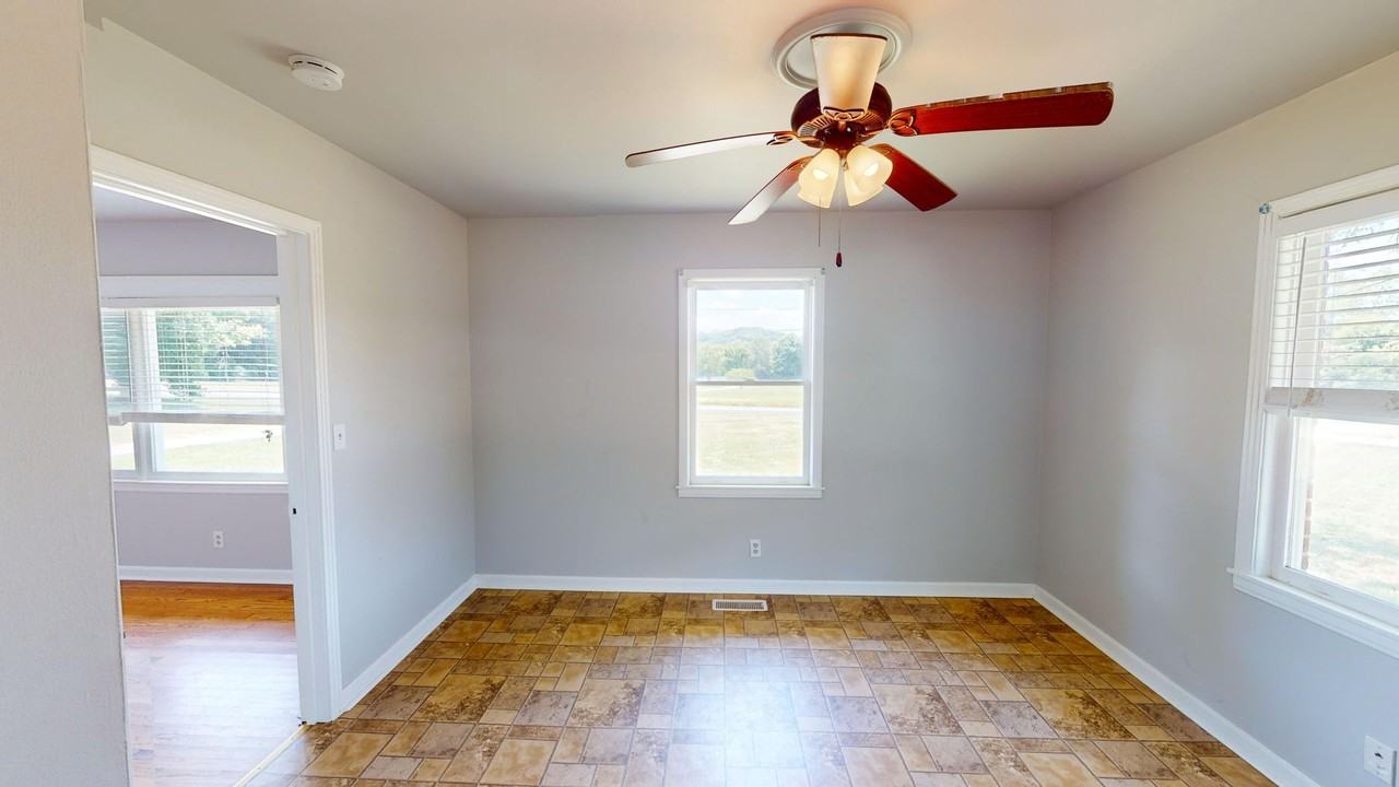 3110 Southall Rd - Photo 4 of 17