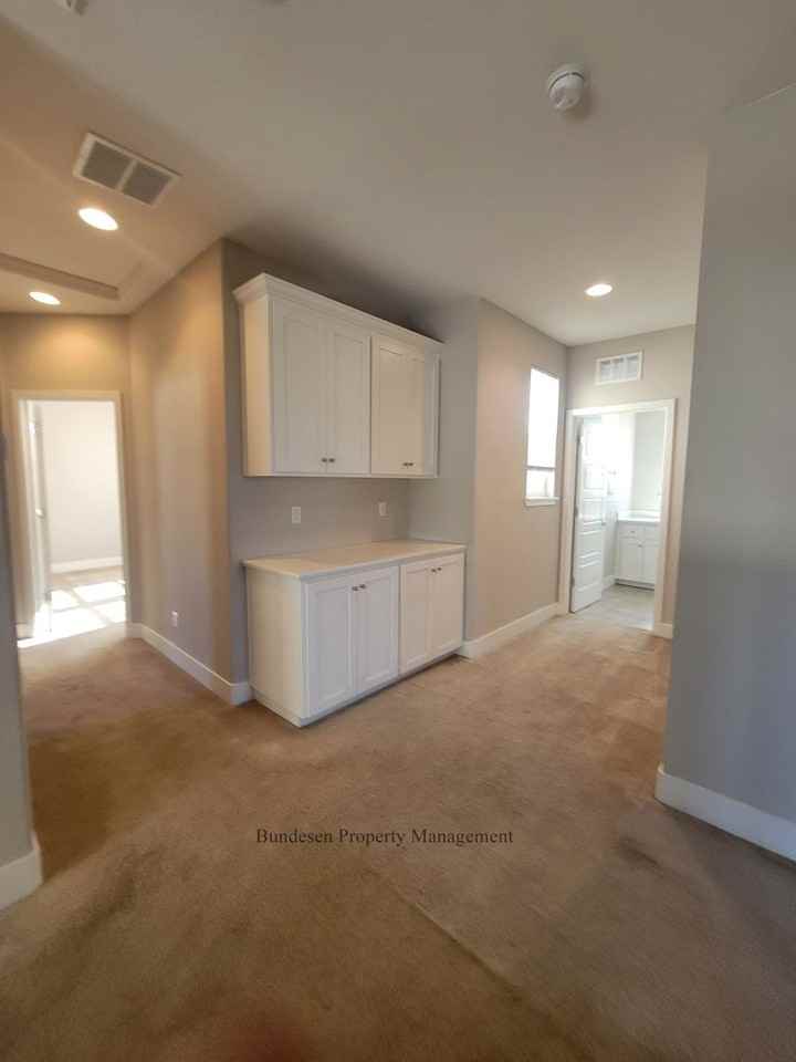 1829 Kelly Pl - Photo 6 of 27