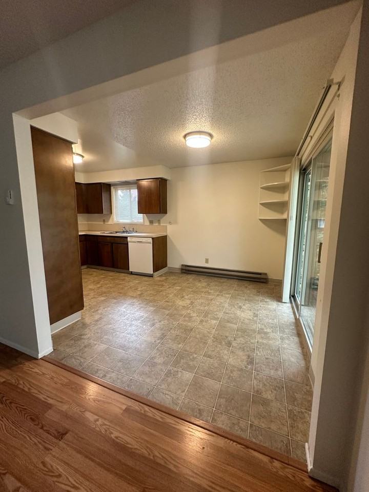 401 Madrona Ave Se #05 - Photo 4 of 12