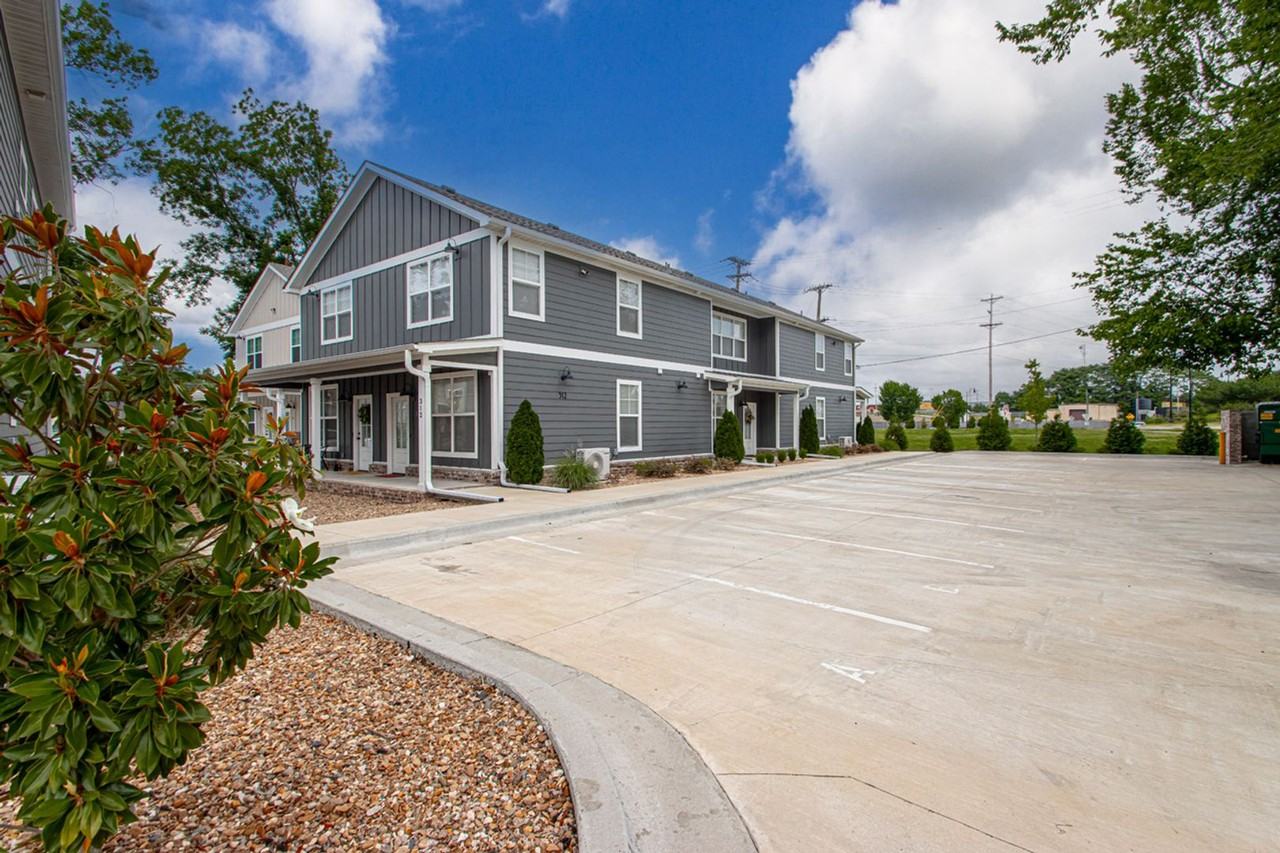 312 Parker St #B - Photo 2 of 11