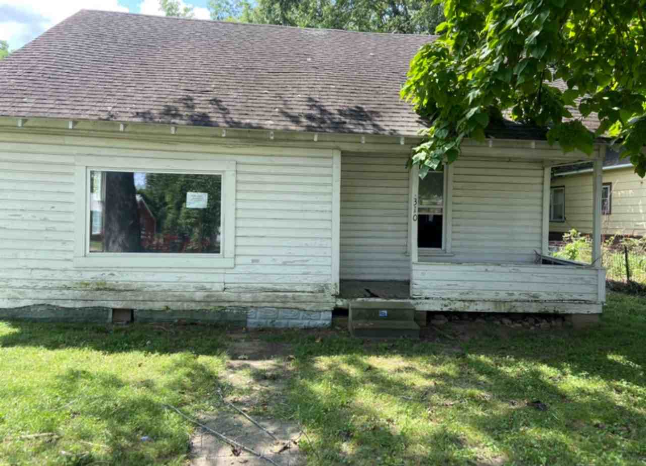 310 W Neat St - Photo 3 of 7